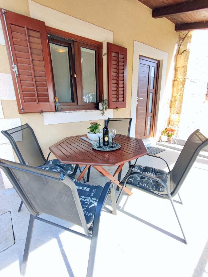 Apartment Pajtak Пореч Екстер'єр фото