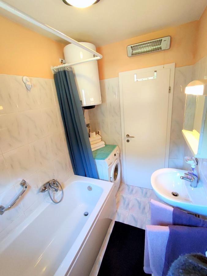 Apartment Pajtak Пореч Екстер'єр фото